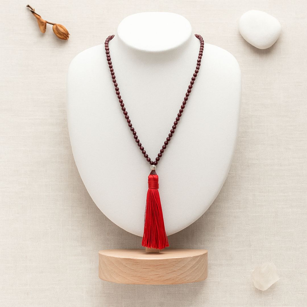 Collier Mala facetté en Grenat